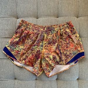 Lululemon Hotty Hot Short 4” Size 12
